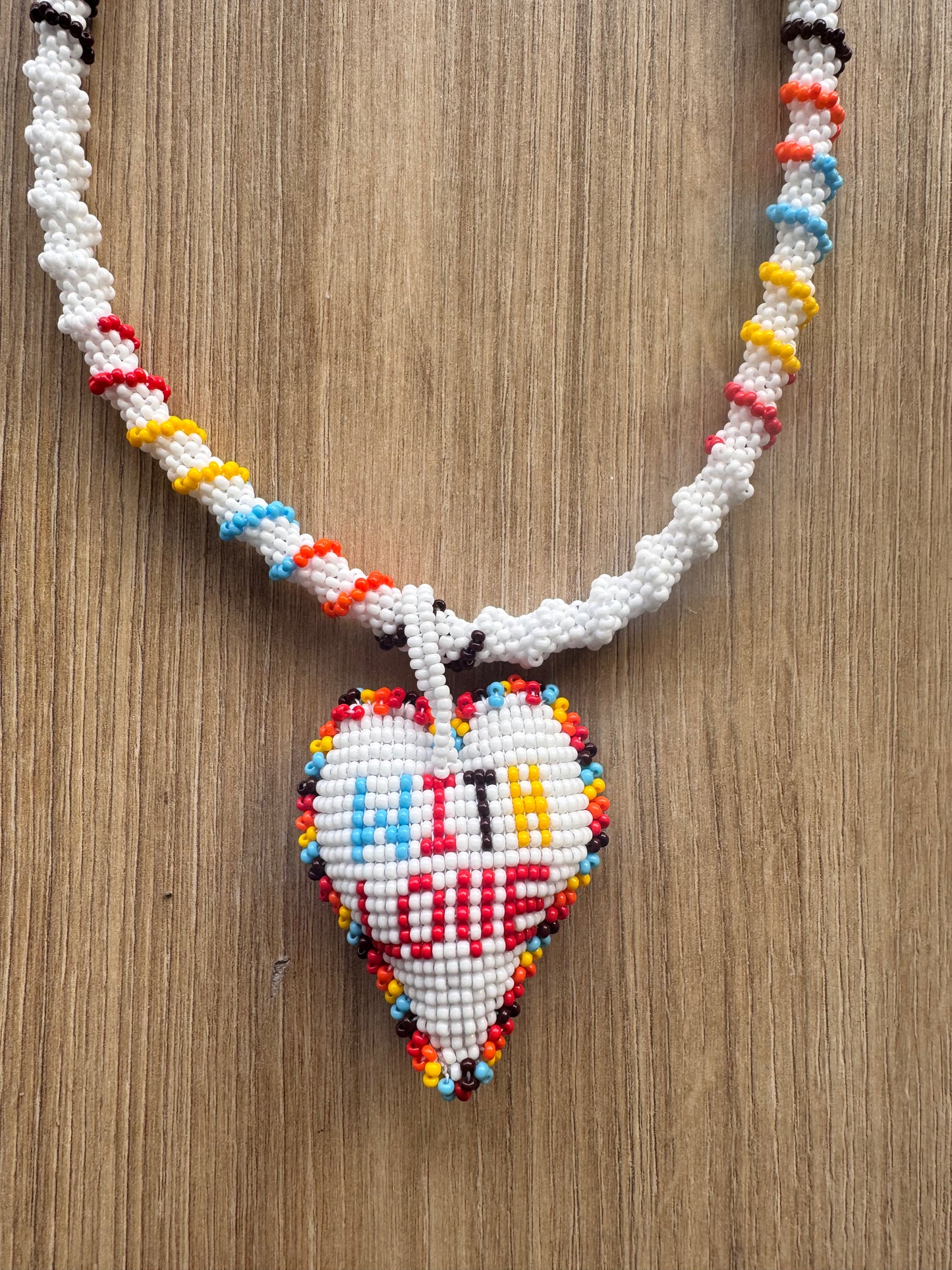 Collier Whit Love